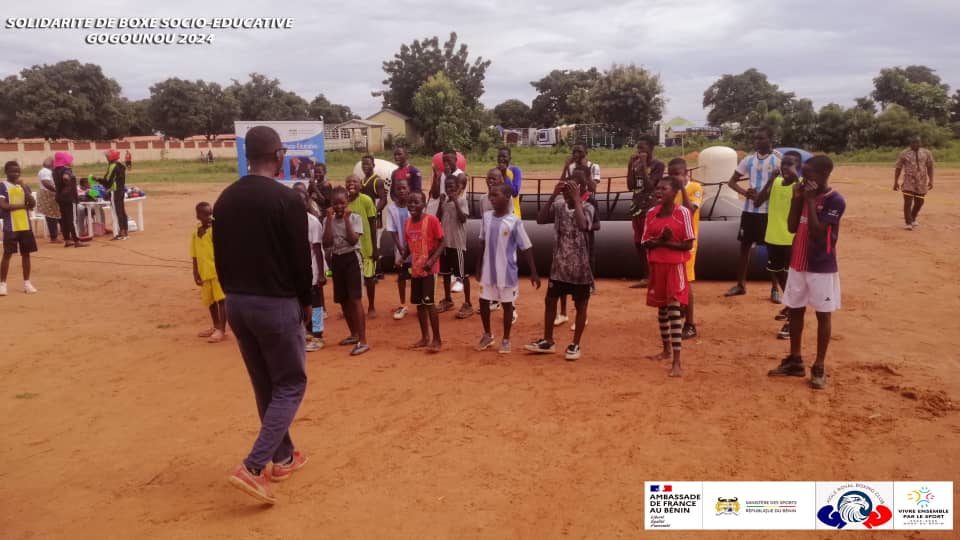 Activités interactives menées sur l'esplanade du marché à bétail de Gogounou
